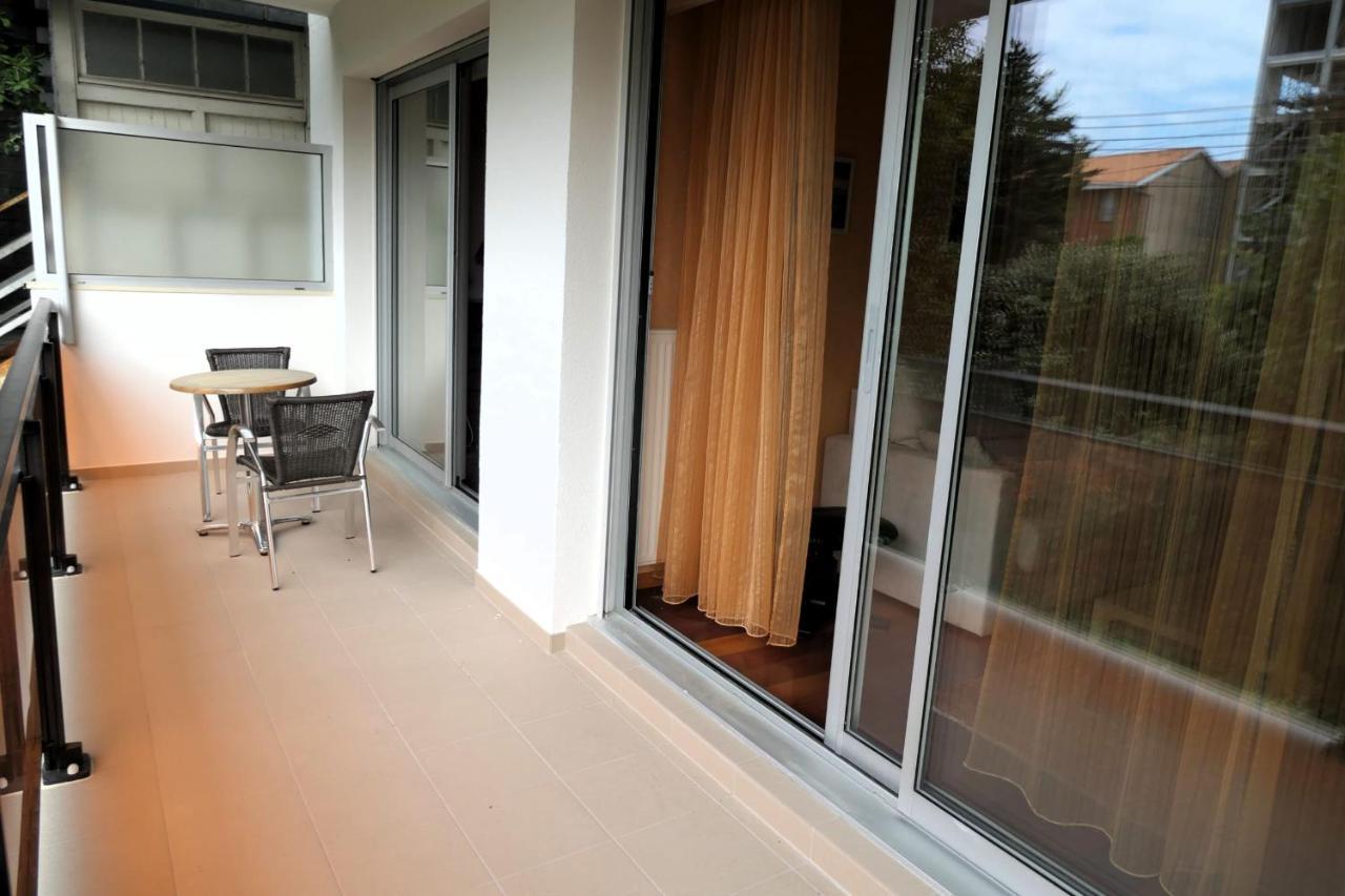 Apartamento Cosy Cocoon With Terrace Near The Sea Arcachón Exterior foto